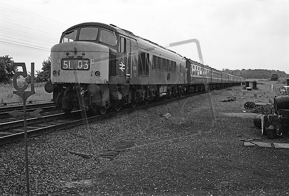 D178 1971-06-19 Barkston South Junction
