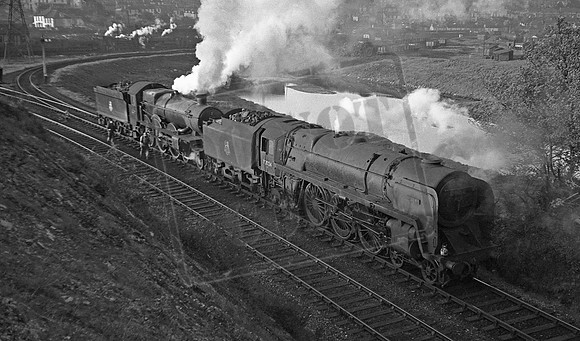 70024 1956-05-01 Laira
