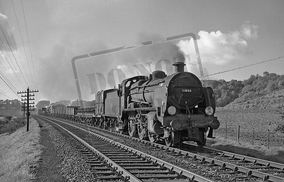 31866 1961-10-28 near Dorking Town