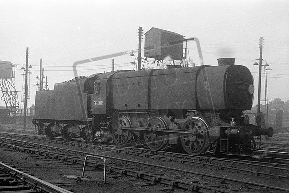 33010 1963-05-12 Willesden shed