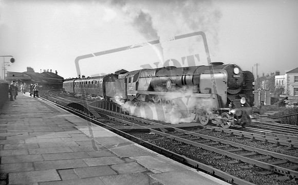 35022 1964-02-01 Salisbury