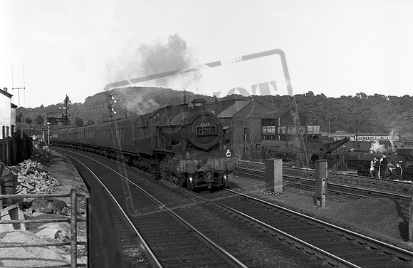5906 1960s Plymouth passing Laira
