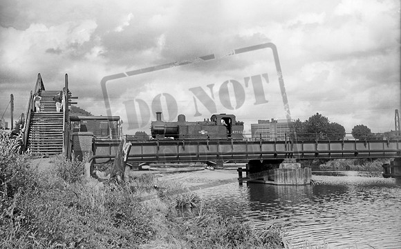 47549 1958-08-03 Bedford Ouse Bridge