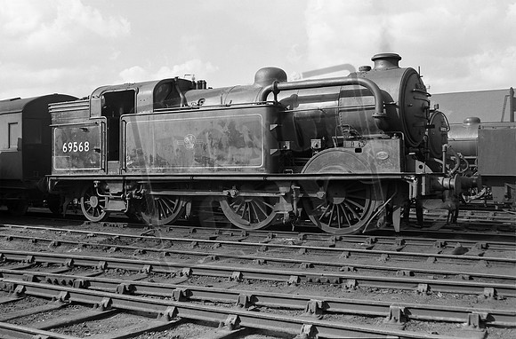 69568 1960-09-15 Kings Cross shed