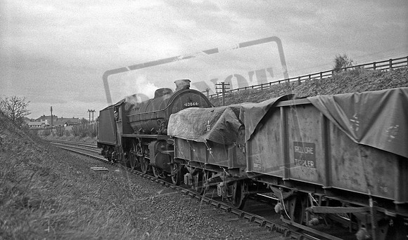 62044 1967-03-25 Cemetery Junction Hartlepool