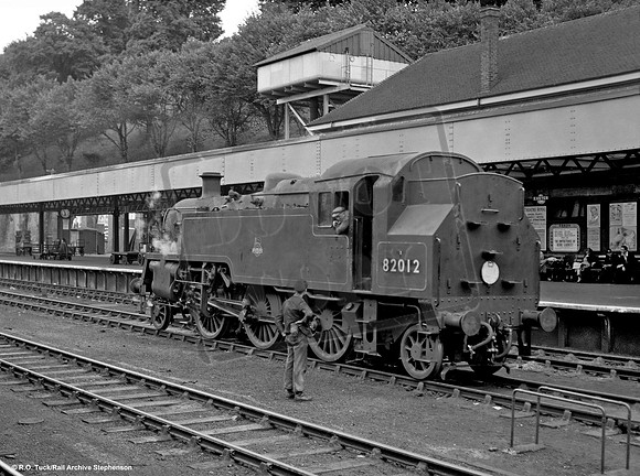 82012 1952-08-14 Exeter Central