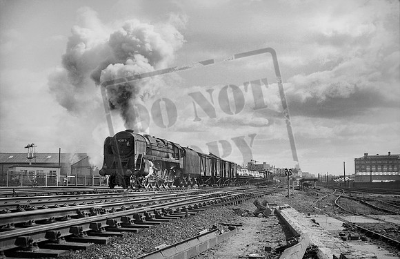 92077 1968-04-02 Preston Maudlands Junction