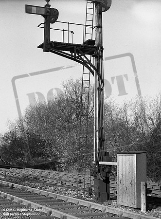 Signal 1955-11-12 Kennington Junction
