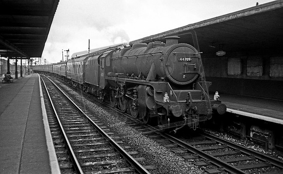 44709 1967-09-02 Carnforth