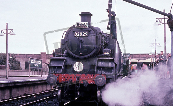82029 1964-09-06 Southampton Central