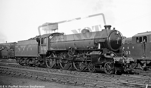 1032 1947-08-17 Darlington shed