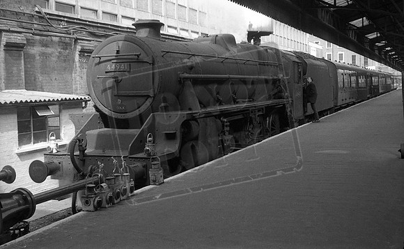 44941 1966 Marylebone