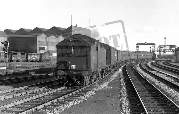 69869 1956-08-11 Darlington Bank Top