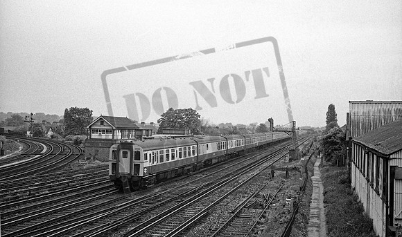 EMU 3003 1972-06-01 Wimbledon