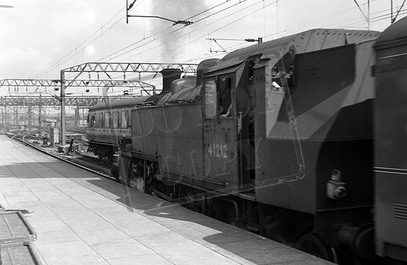 41212 1964-08-15 Crewe-ROneg-1412-021