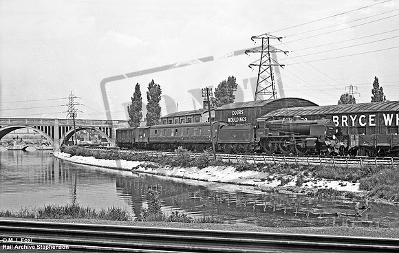 31620 1962-06-02 near Redbridge