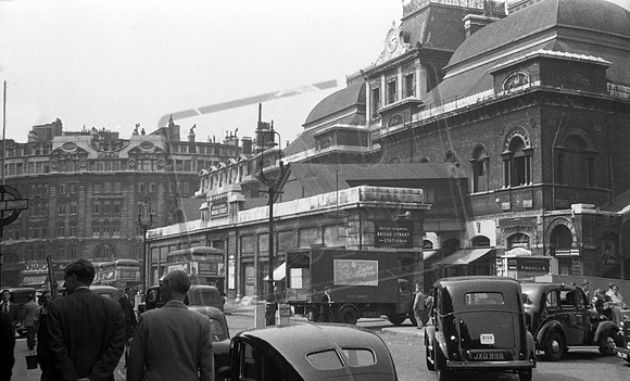 Station 1955-07-15 London Broad Street