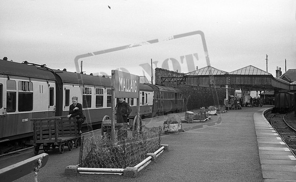 D6112 1968-10-04 Mallaig
