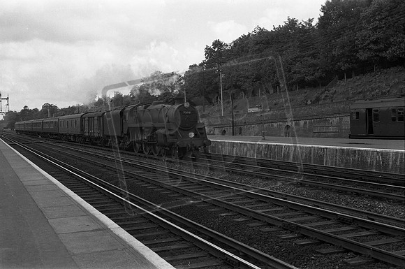 73110 1950s Weybridge-ROneg-1602-054