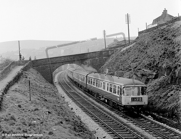 DMU E51954 1968c Mossley
