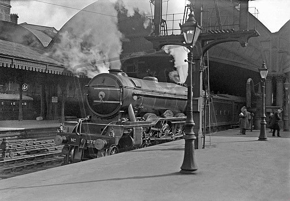 LNER 2750 1930s York Station-SA-SB