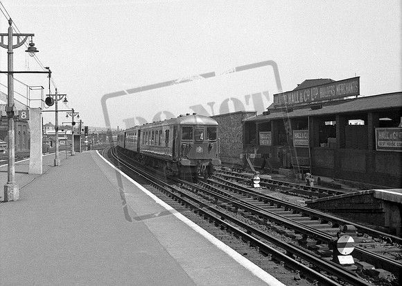 EMU 3053 1956-05-27 East Croydon