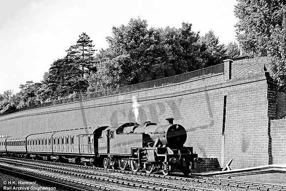42593 1949-05-17 High Wycombe