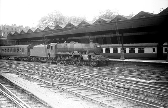 5552 1951c Euston-ROGneg-1308-374