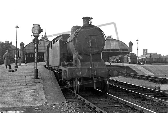 69892 1956-08-11 Darlington Bank Top
