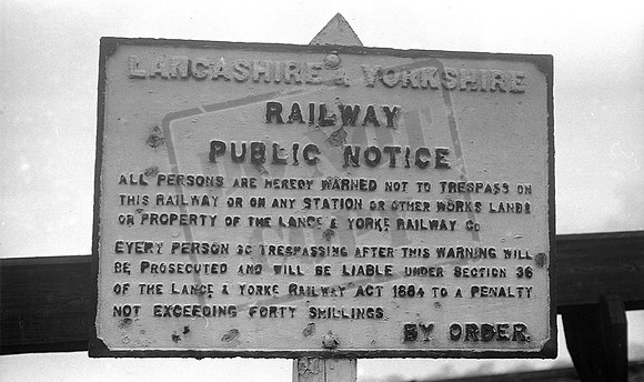 LYR Trespass sign 1955-04-03 Mirfield
