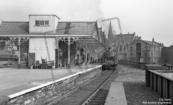 69440 1950s Dewsbury Central