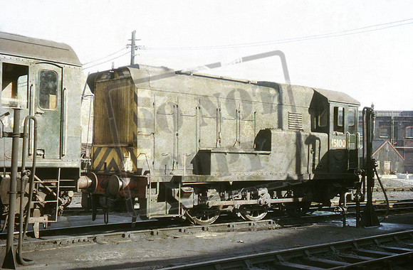 15100 1964-09-27 Swindon Shed