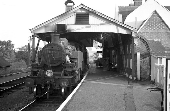 41270 1964-08-25 Lymington