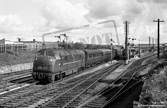 D817 1962-08-08 Tiverton Junction