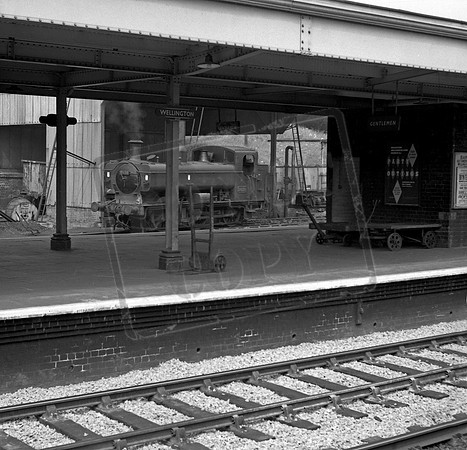 9639 1960s Wellington (Salop)