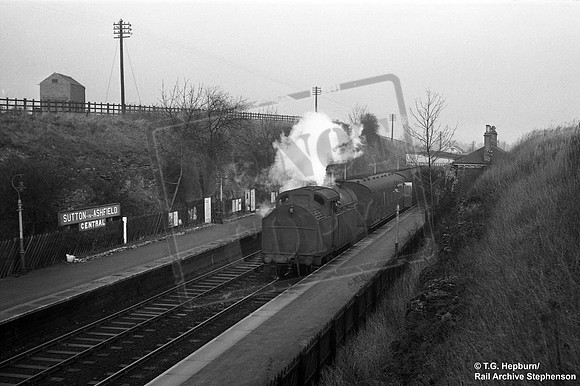 69807 1955-12-31 Sutton in Ashfield Central