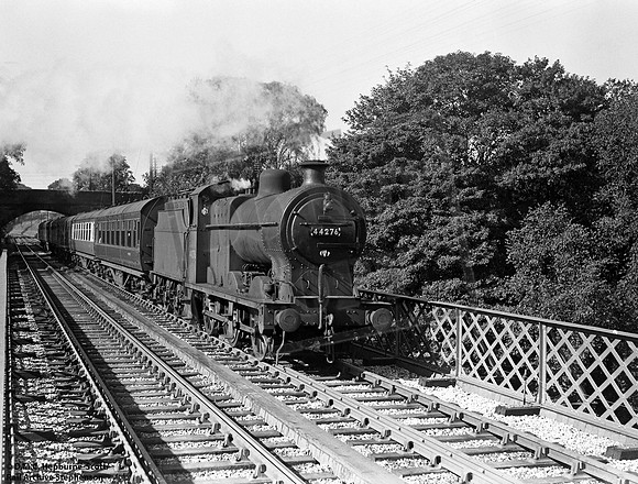 44276 1958-09-26 near Caton