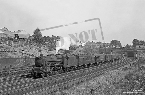 44866 1960-09-10 Kensal Green tunnel