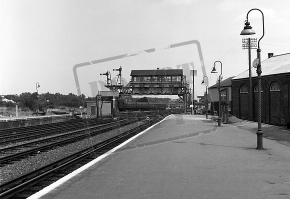 EMU & Signal Box 1960c Canterbury West