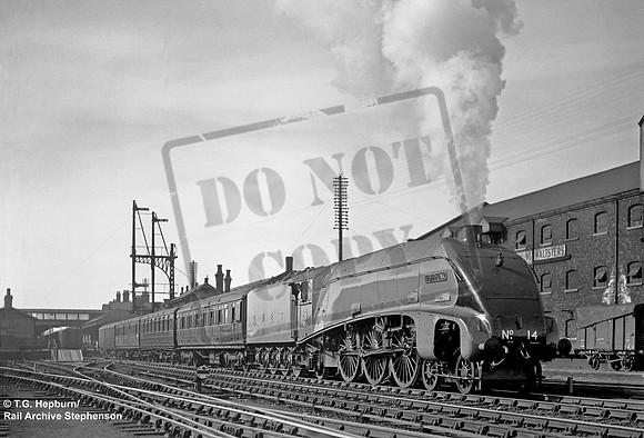 14 1946-08 Grantham