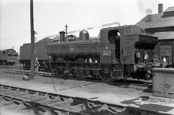 6437 1960s Is it Gloucester Horton Road?