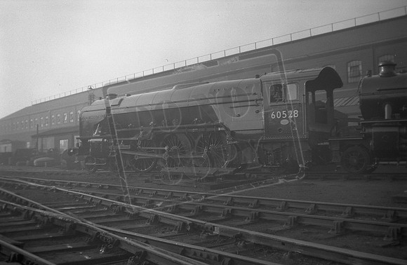 60528 1951-10-28 Doncaster Works-ROneg-KN1-008