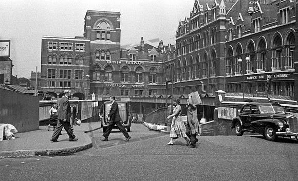 Station 1955-07-15 London Liverpool Street
