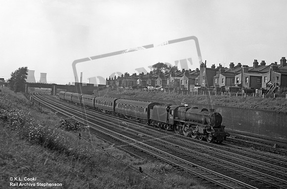 44715 1960-09-10 Kensal Green