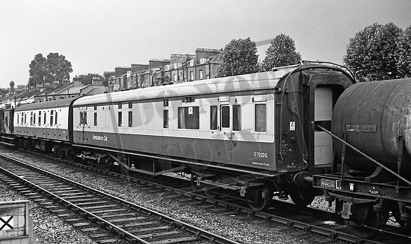 S7920S Ambulance coach 1968-08-18 Kensington Olympia