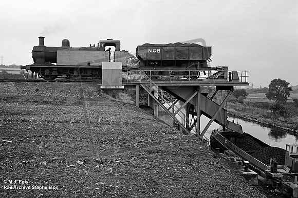 47445 1969-10 Crigglestone