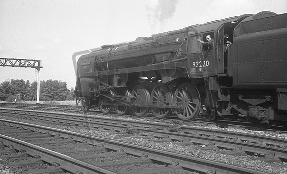 92220 1963-08 near Newport