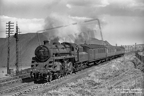 76109 1959-04 near Cardenden
