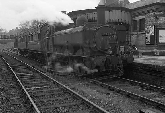 6422 1950s Stourbridge Town