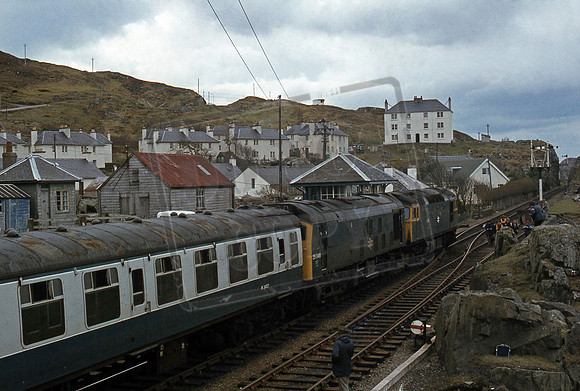 27002 1978-04-01 Mallaig